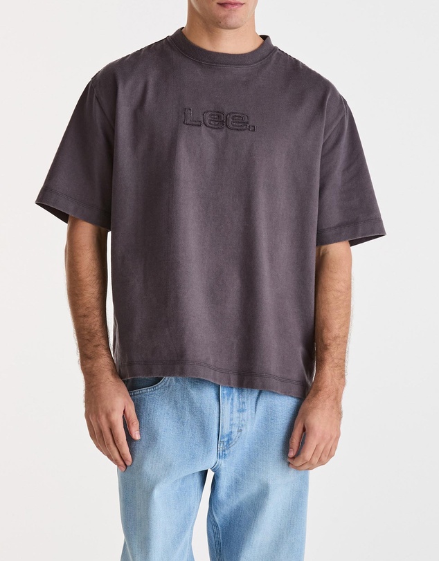 Lee - Applique Boxcut Tee