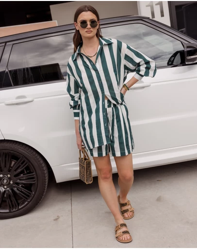 ALEXANDRA - Raz Shorts Green Stripe
