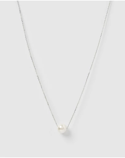 Izoa - Delicate Freshwater Pearl Necklace