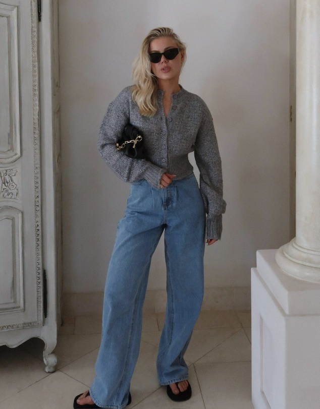 Dazie - Naples Pleat High Waisted Relaxed Jeans