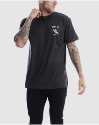 DVNT - High Tee