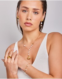 Zoe Olivia - Waterproof Freshwater Pearl and Shell Necklace