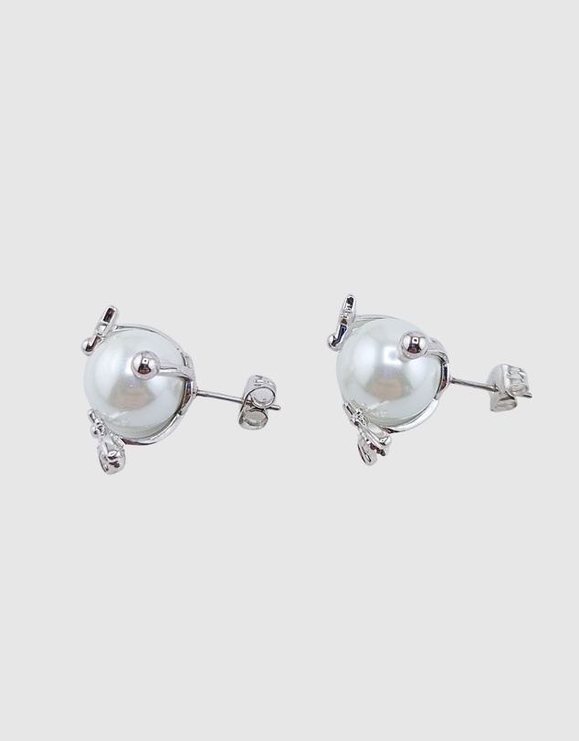 Izoa - Pearl Charm Stud Earrings