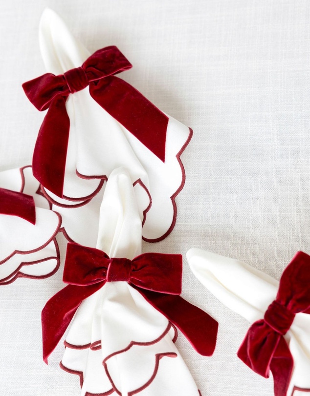 Tablescaped - Burgundy Dreams - Set of 4 Napkins