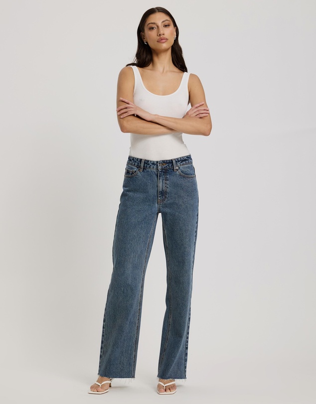 Atmos&Here - Myra Straight Leg Raw Hem Jeans