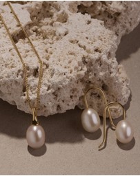 Najo - Isla Yellow Gold Pearl (White) Necklace