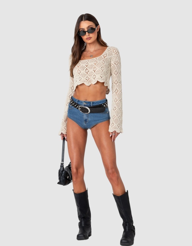 EDIKTED - Tessie Crochet Top