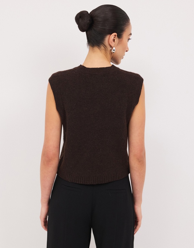 Calli - Bron Round Neck Knit Vest Top