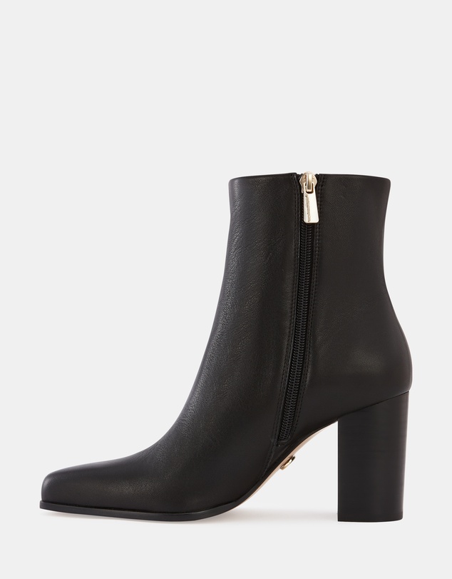 Wittner - Harpa Leather Ankle Boots