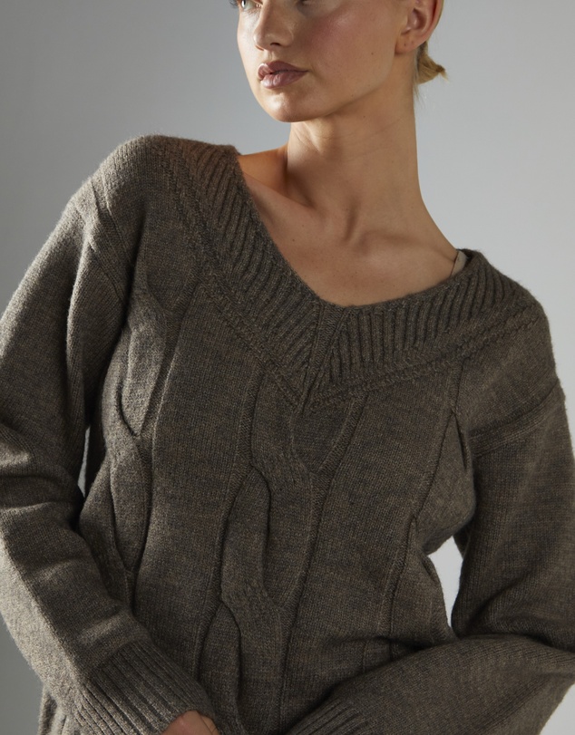 Glamorous - V-neck Cable Knit Jumper