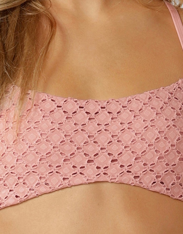 Lorna Jane - Keepsake Broderie Sports Bra
