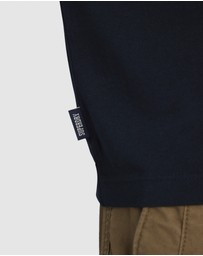 Superdry - Essential Logo Embroidered Slim Fit Tee
