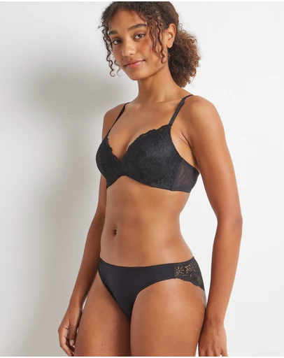 Kayser - Brazilian Lace Wirefree Bra