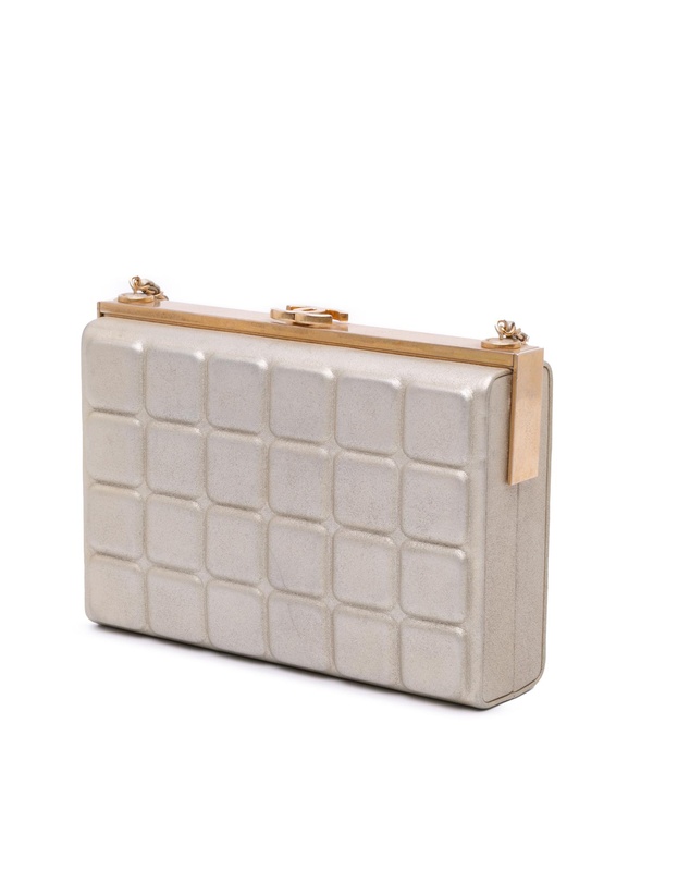Pre-Loved by Azura Reborn - Pre-Loved chanel Quilted Lambskin Leather Crossbody