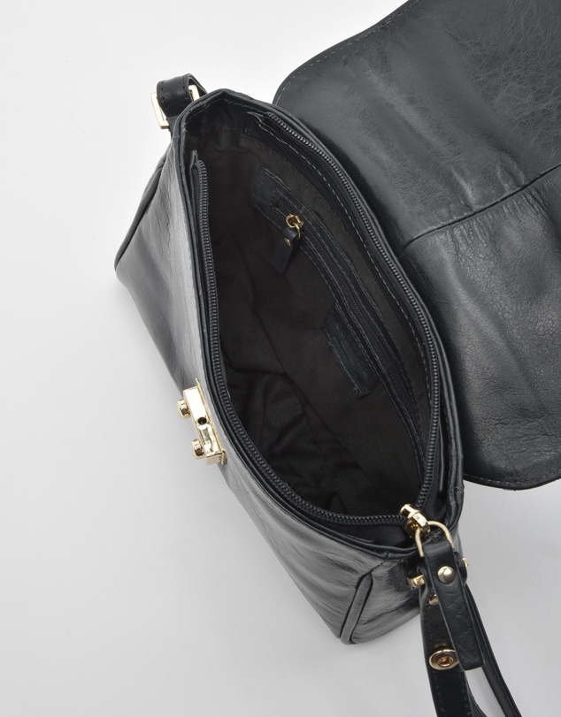 Cobb & Co - Kotara Classic Leather Crossbody Bag