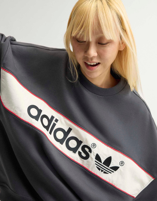 adidas Originals - adiSignature NY Crewneck Sweatshirt Mens