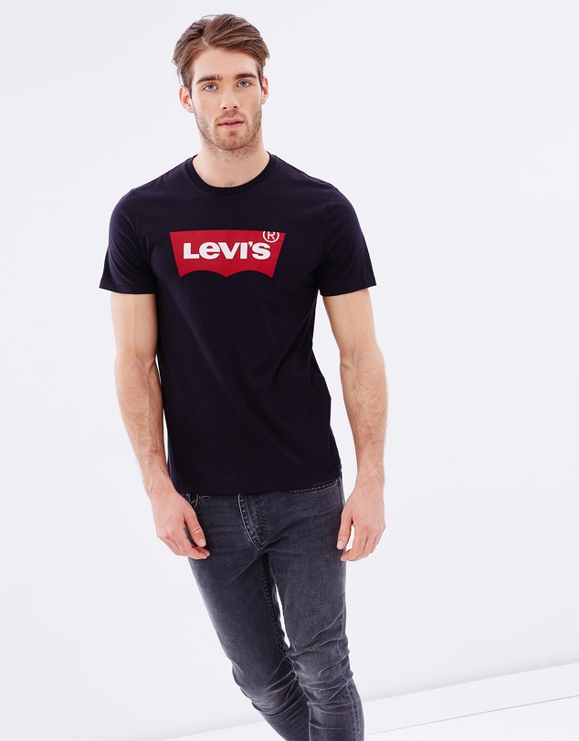 Levi's - Graphic Set In Neck