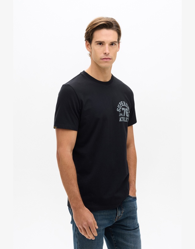 Superdry - Athletic Essential Chest Tee