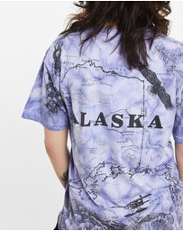 Vintage by The Real Deal - Pre Loved - 1992 Alaska 'All Over Print' Wildlife Tee