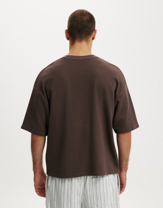 Cotton On - Cropped Fit T-Shirt
