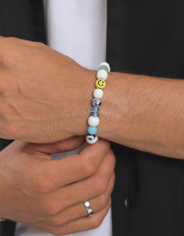 Kuzzoi - ICONIC EXCLUSIVE - Mixed Bead Bracelet with Smiling Charm
