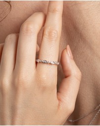 Astrid & Miyu - Navette Crystal Band Ring