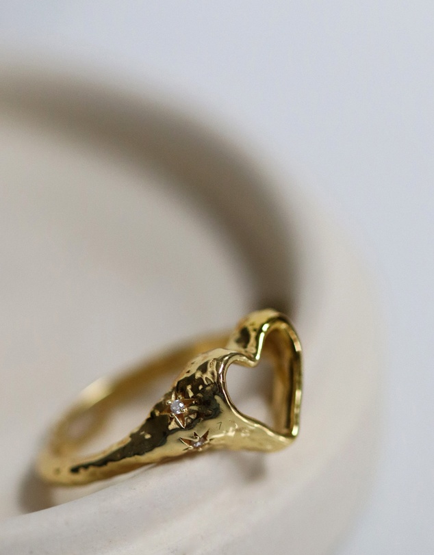 Ottoman Hands - Outline Heart Stacking Ring