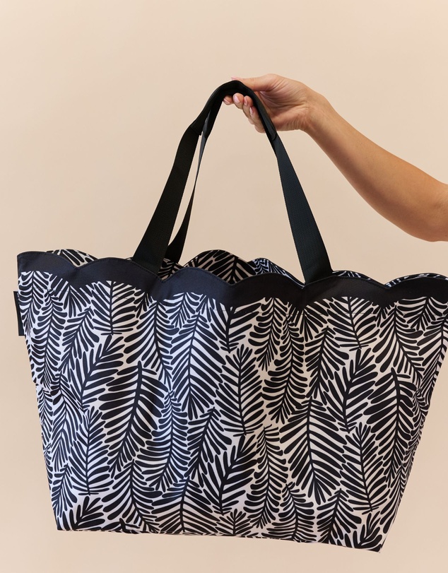 Sky Gazer - Scalloped Edge Beach Bag- Palm Noir