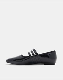 Call It Spring - Kamelie Ballerina Flats