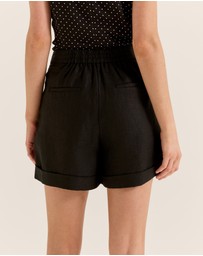 Review - Celine Linen Shorts