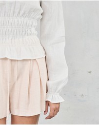 FRIEND of AUDREY - The Linen Shirred Top
