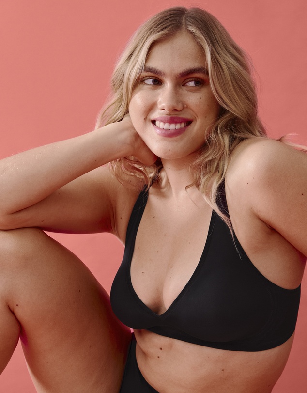 Naturana - Sunday Lightly-Padded Seamless Wirefree Bra