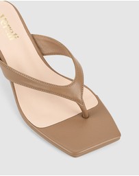 Verali - Martha Kitten Heel Thongs