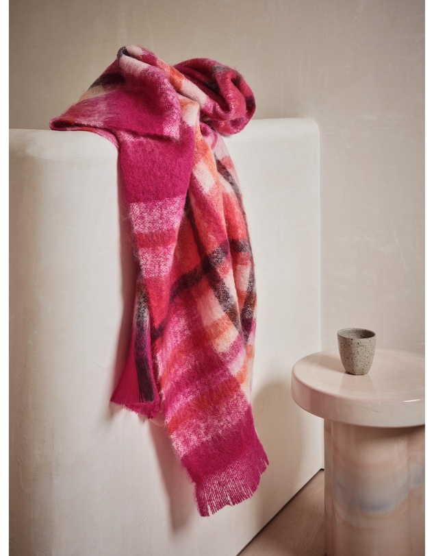 St Albans - Mohair Throw Keira