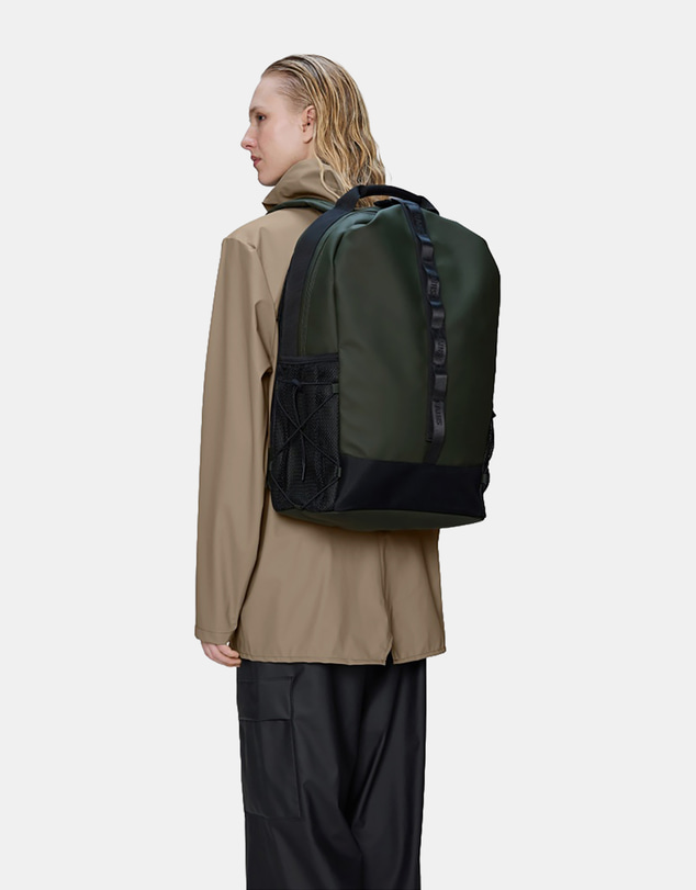 RAINS - Trail Clip Front Backpack Green