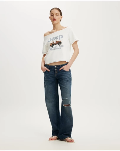 Cotton On - Lcn Off Shoulder Graphic Tee