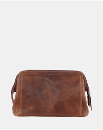 Pierre Cardin - Pierre Cardin Rustic Leather Toiletry