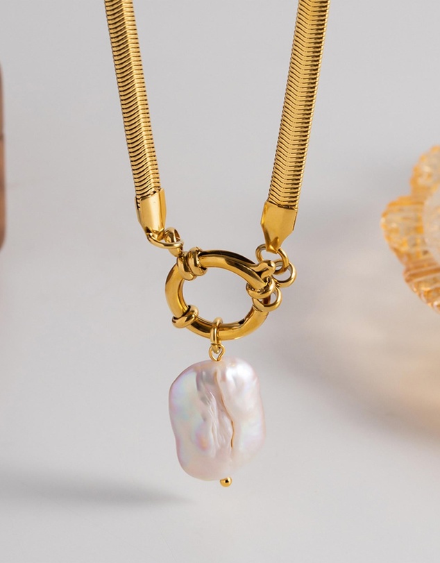 Sol Sana - Baroque Pearl Necklace