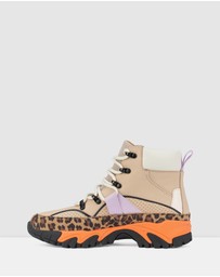 Rollie - Hiker Boot
