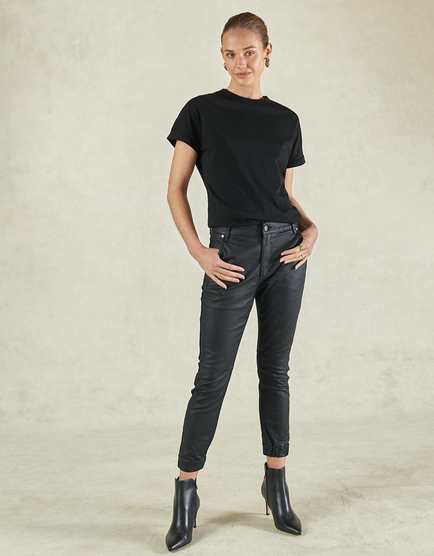 DRICOPER DENIM - Coated Black Cuffed Jeans