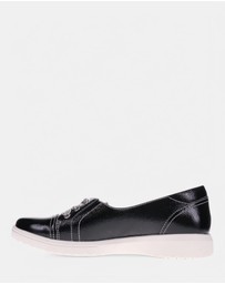 Mia Vita - Bridgette II Casual Sneaker - Black Patent