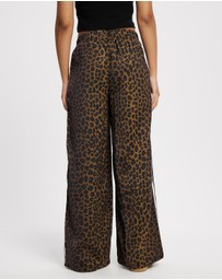 adidas Originals - Originals Wide Leg Satin Pants in Leopard