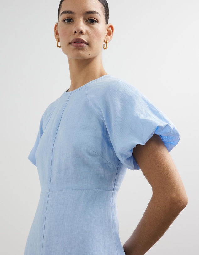 Minima Esenciales - Paityn Linen Maxi Dress