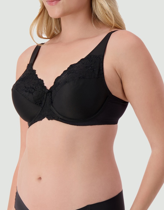 Triumph - Embroidered Minimiser Bra