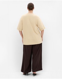 City Chic - Plus size Martini Cotton Tee - taupe