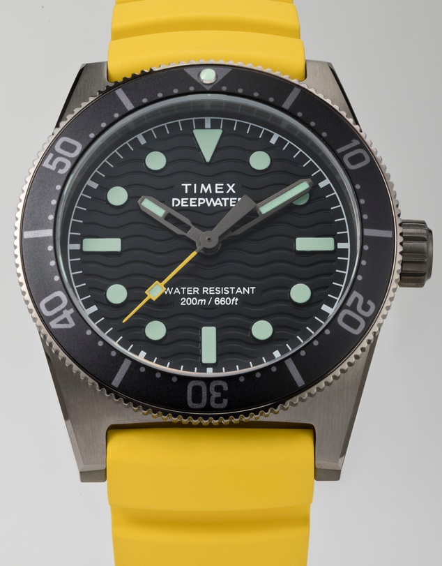 TIMEX - Deep Water Reef 200 SST Black Dial Yellow Rubber Strap