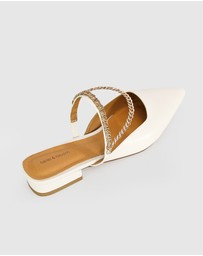 Belle & Bloom - On The Go Leather Flat