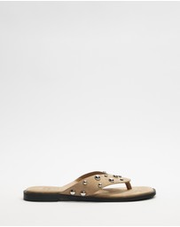 Dazie - Laura Suede Studded Thongs
