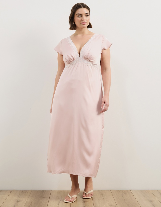Atmos&Here Curvy - Becca Lace Trim Satin Maxi Dress
