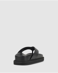 Verali - Bridget Footbed Slides